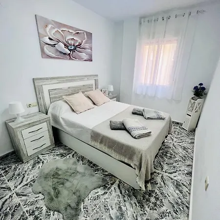 Apartamento Stylish 1-Bed Apt, Walk To Beach & Amenities