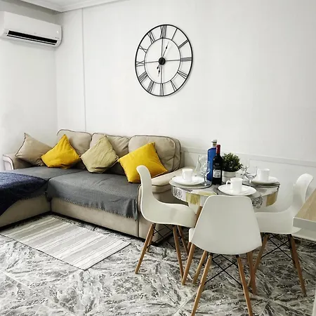 Stylish 1-bed Apt, Walk To & Amenities